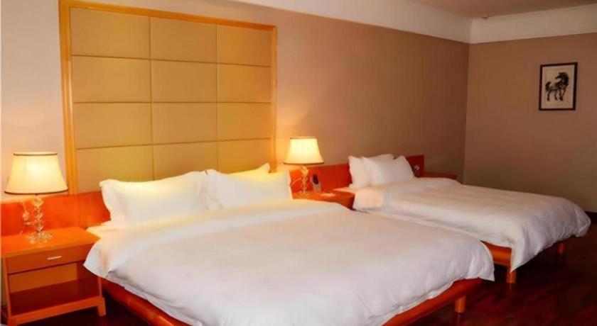 แสนเชียงแกรนด์ โฮเต็ล Hotel เวียงจันทน์ ภายนอก รูปภาพ