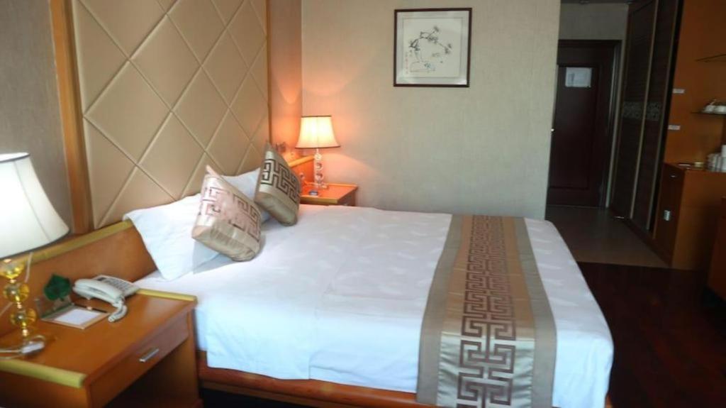 แสนเชียงแกรนด์ โฮเต็ล Hotel เวียงจันทน์ ภายนอก รูปภาพ